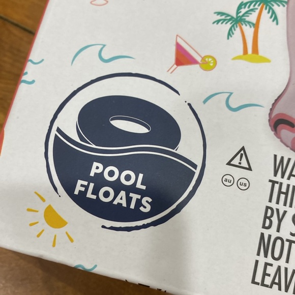 COPY - NWOT.  Coconut Grove, inflatable, lie-on, “French Bulldog”, pool raft. - Picture 3 of 13